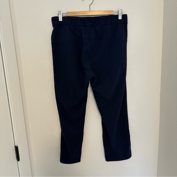 Lululemon On The Fly Crop Pants 23" Inseam True Navy Size 8 Women’s Side Pockets - Picture 6 of 8
